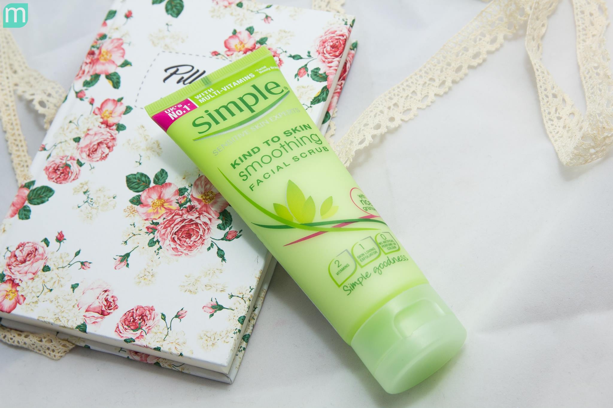 tay-da-chet-Simple-Kind-To-Skin-Soothing-Facial--1