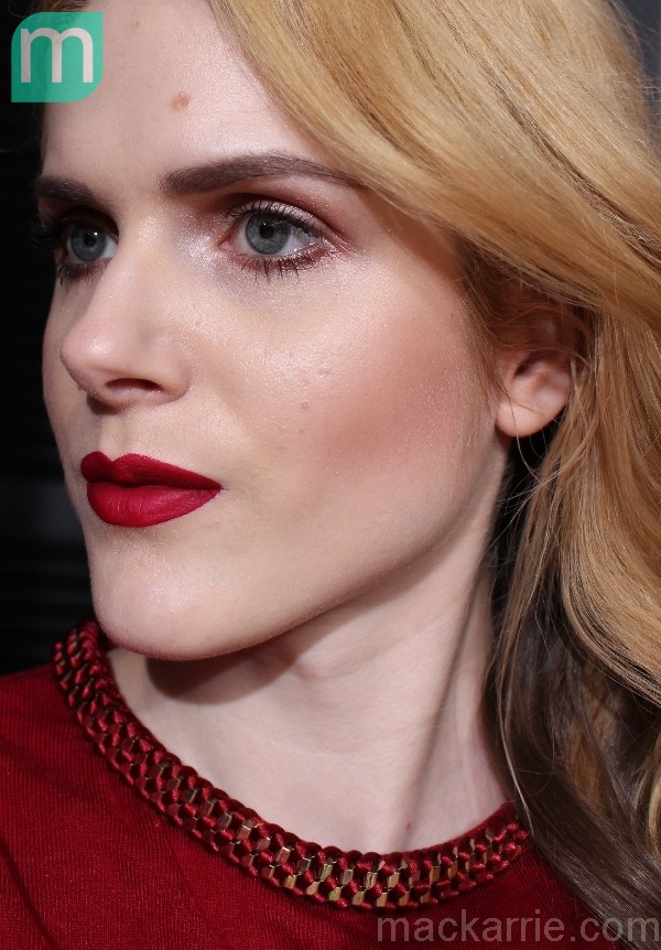 son-mac-retro-matte-liquid-lipcolour-dance-with-me-swatch-review-1