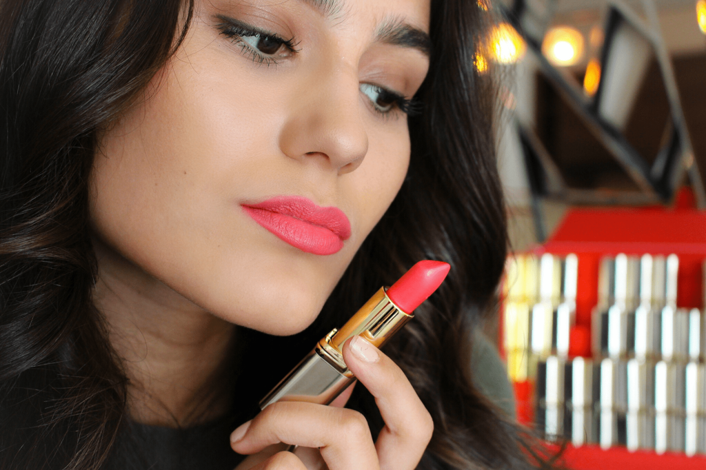 son-loreal-color-riche-228-vip-swatch-1