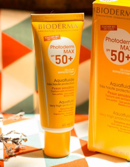 kem-chong-nang-bioderma-photoderm-max-aqua-fluide-SPF-50-review-510x652